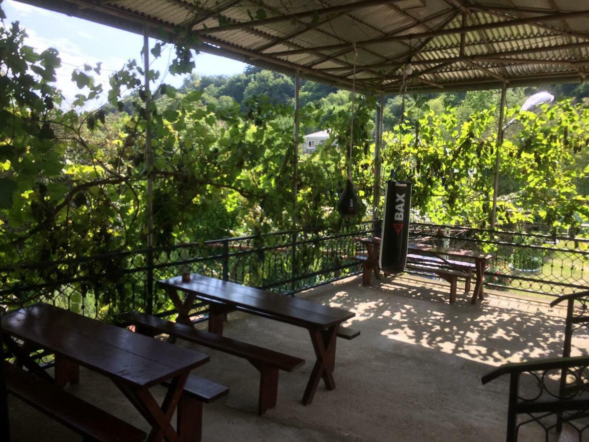 Guesthouse At Oleg'S Zolotoy Bereg Gudauta Εξωτερικό φωτογραφία